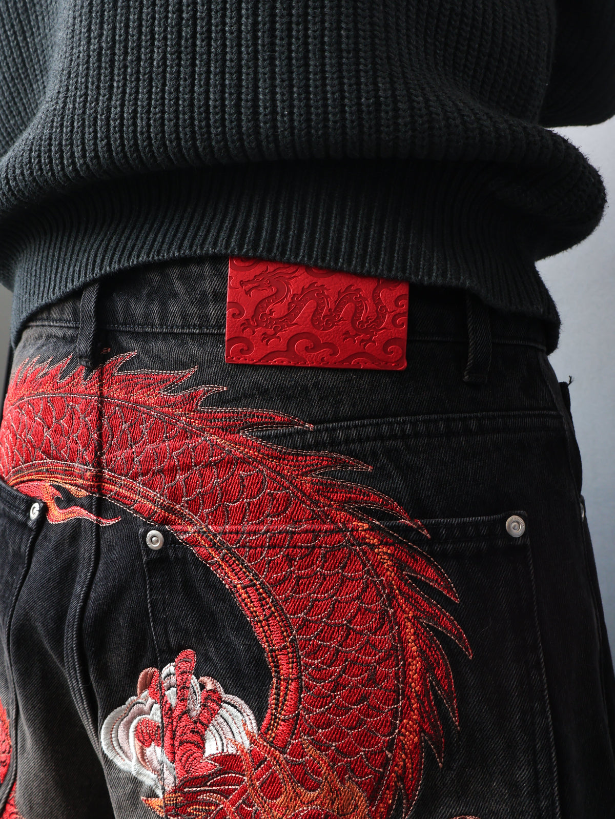 Jorts baggy « Crimson Rift » motif dragon