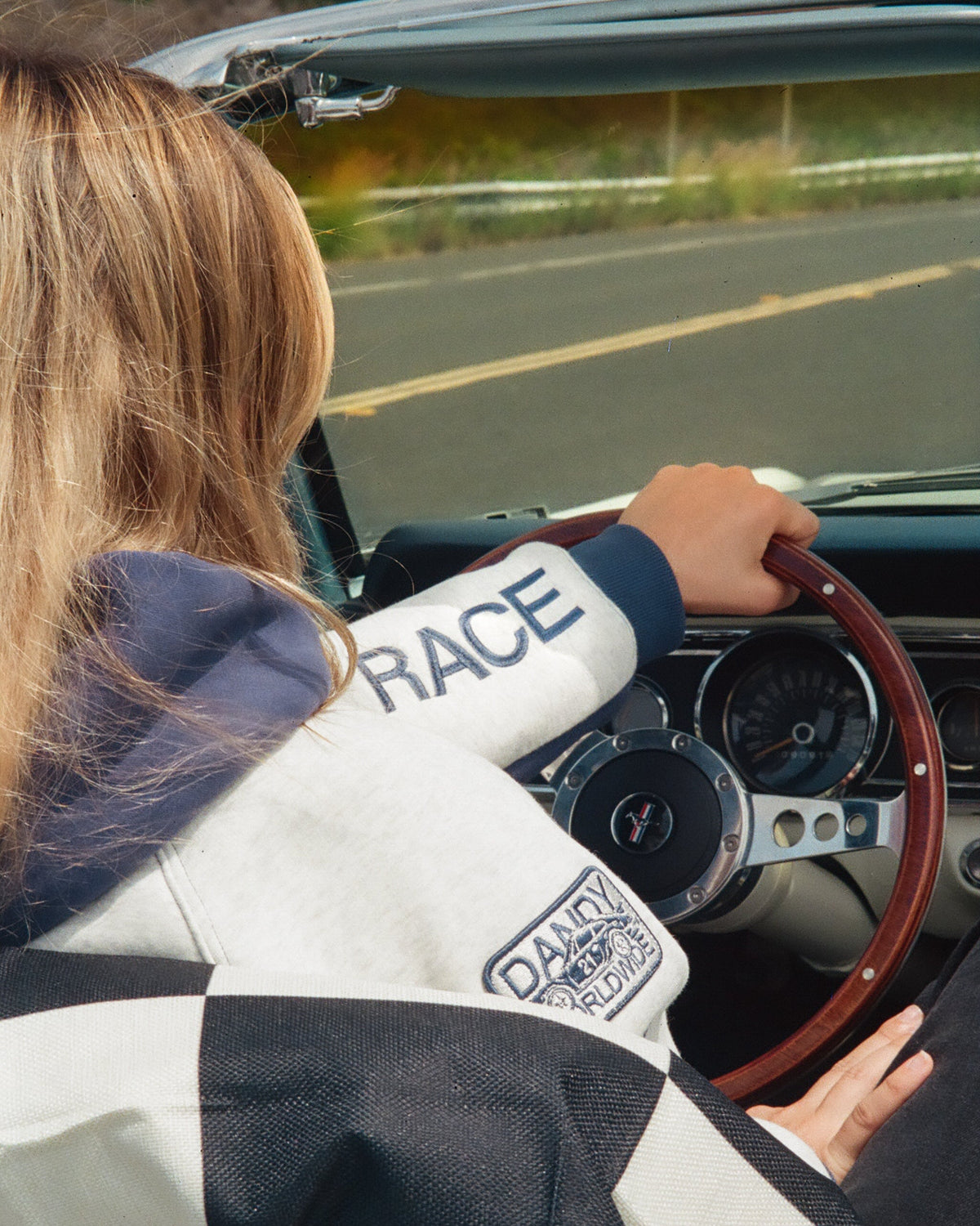 Sweat à capuche oversize Lux « Racing Heart » en bleu