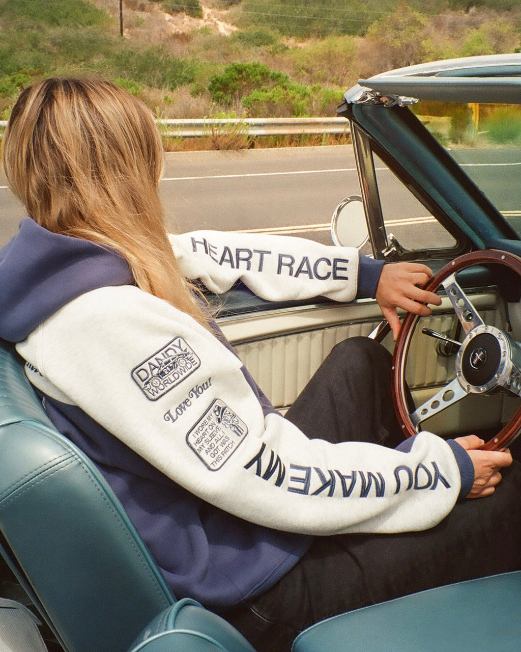 Sweat à capuche oversize Lux « Racing Heart » en bleu
