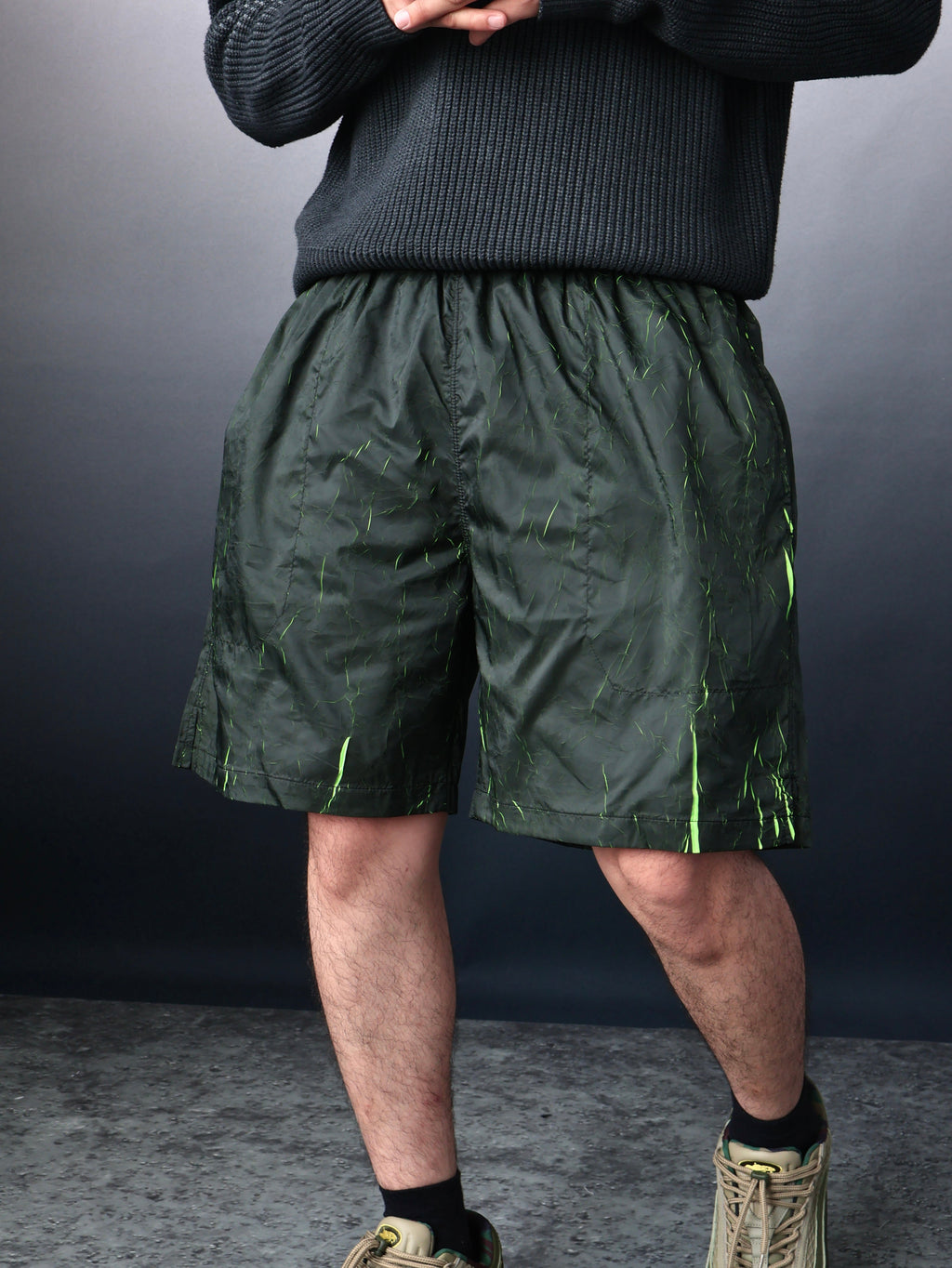 CRACKSHIFT SHORTS - Toxic Pulse