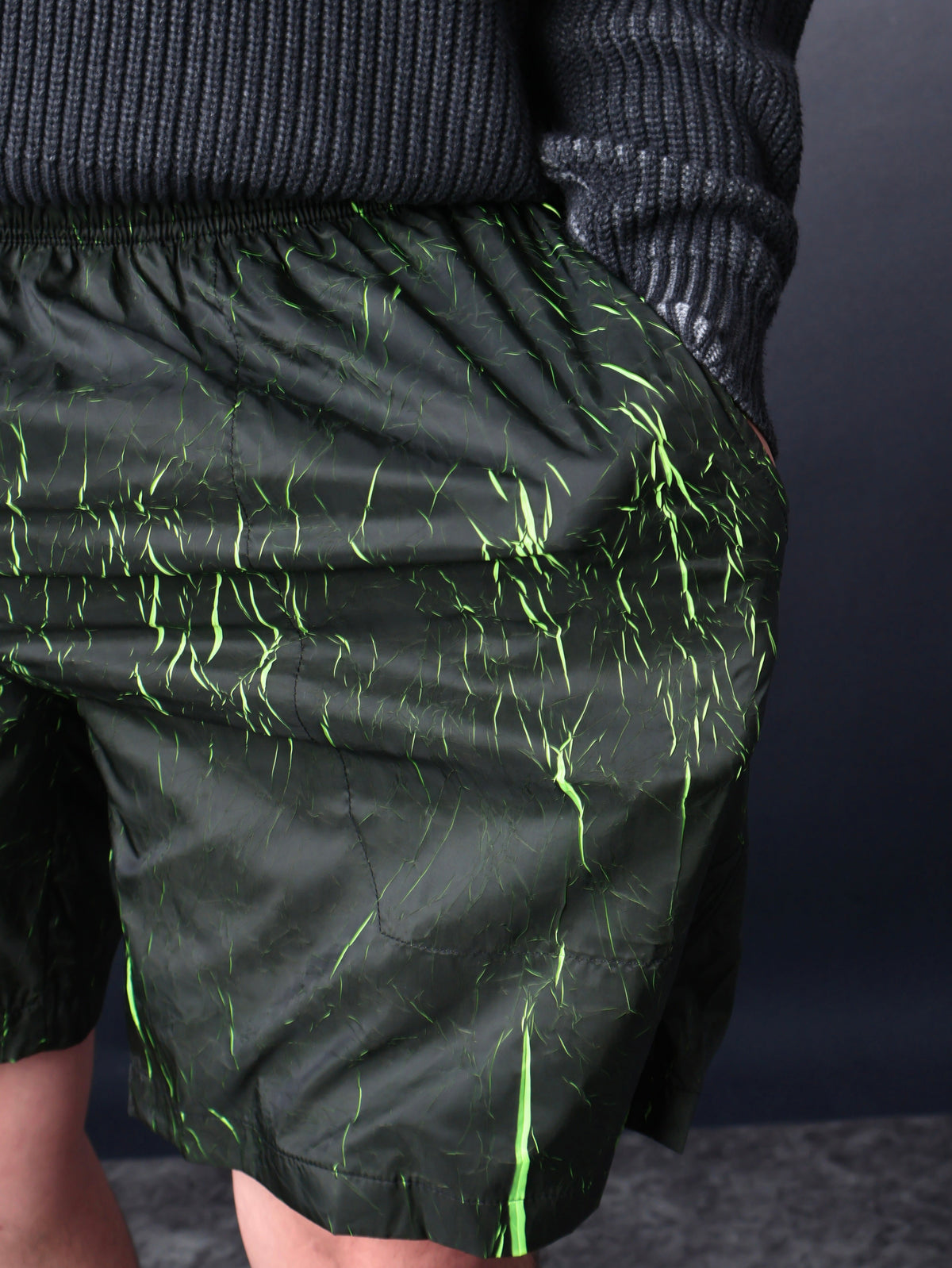 CRACKSHIFT-SHORTS - Toxic Pulse