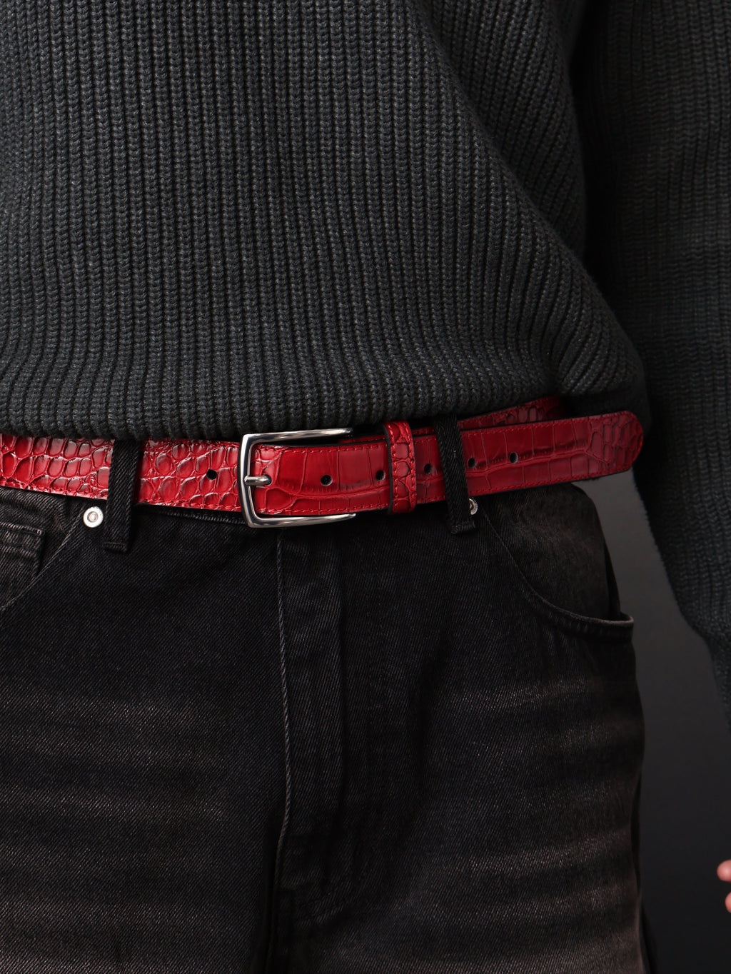OXBLOOD CROC BELT