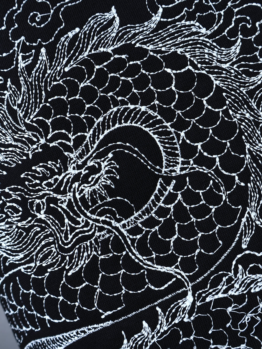 “Afterglow” Dragon T-shirt - Zwart