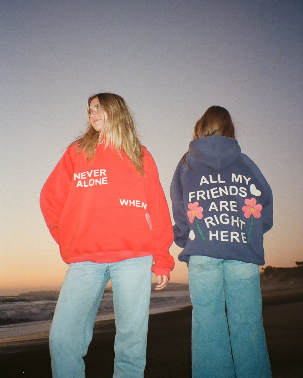 „All my Friends“ Oversized Lux Hoodie in Rot