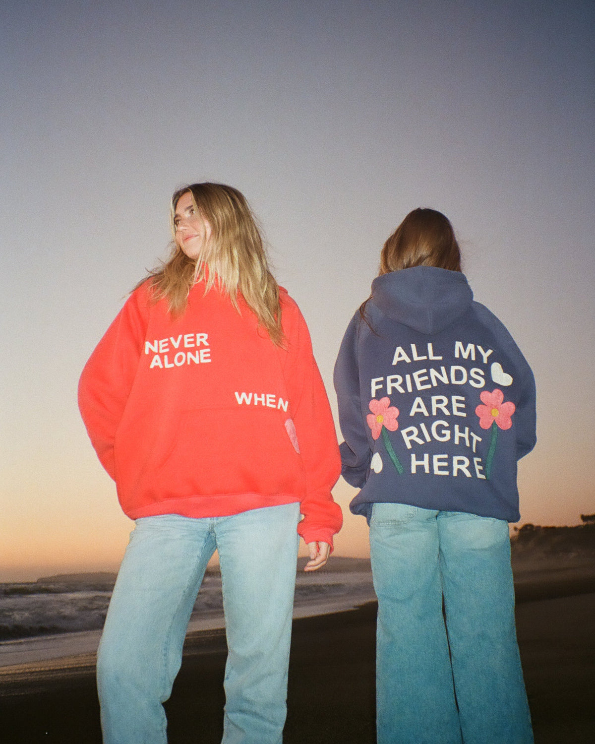 „All my Friends“ Oversized Lux Hoodie in Rot