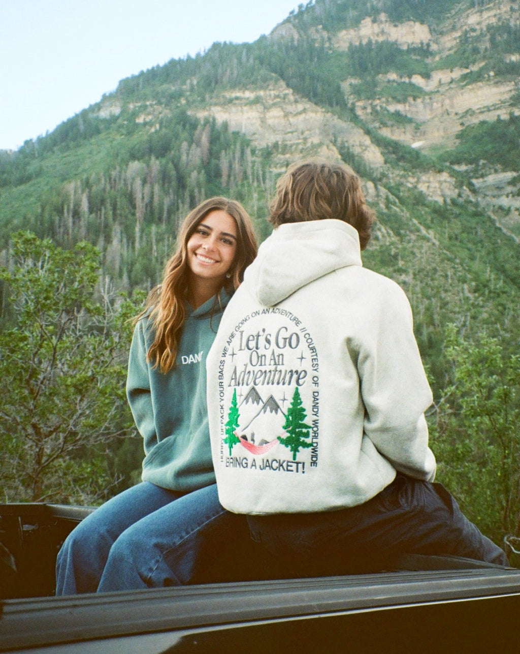 Sweat à capuche oversize « Let's Go On An Adventure » en gris chiné