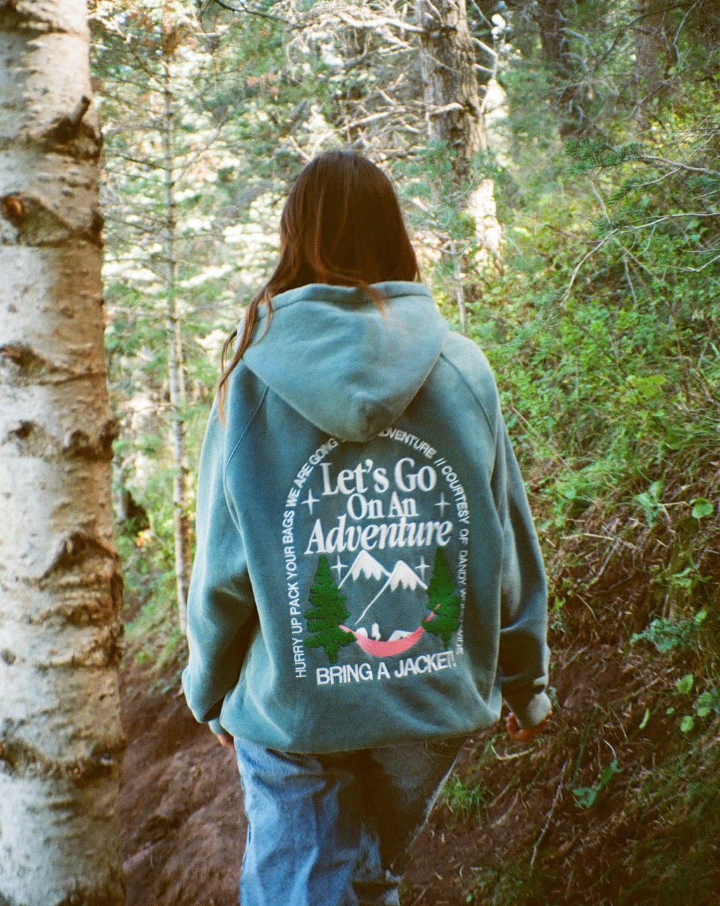 Sweat à capuche oversize « Let's Go On An Adventure » en vert sapin
