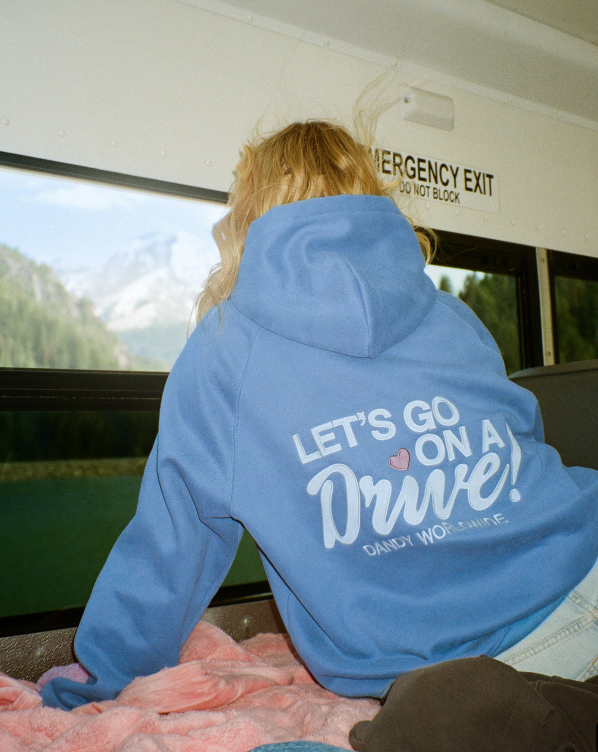 "Let's Go on a Drive" oversize’owa bluza z kapturem Lux w kolorze niebieskim