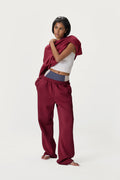 Pantaloni della tuta petite classici a gamba larga color bordeaux