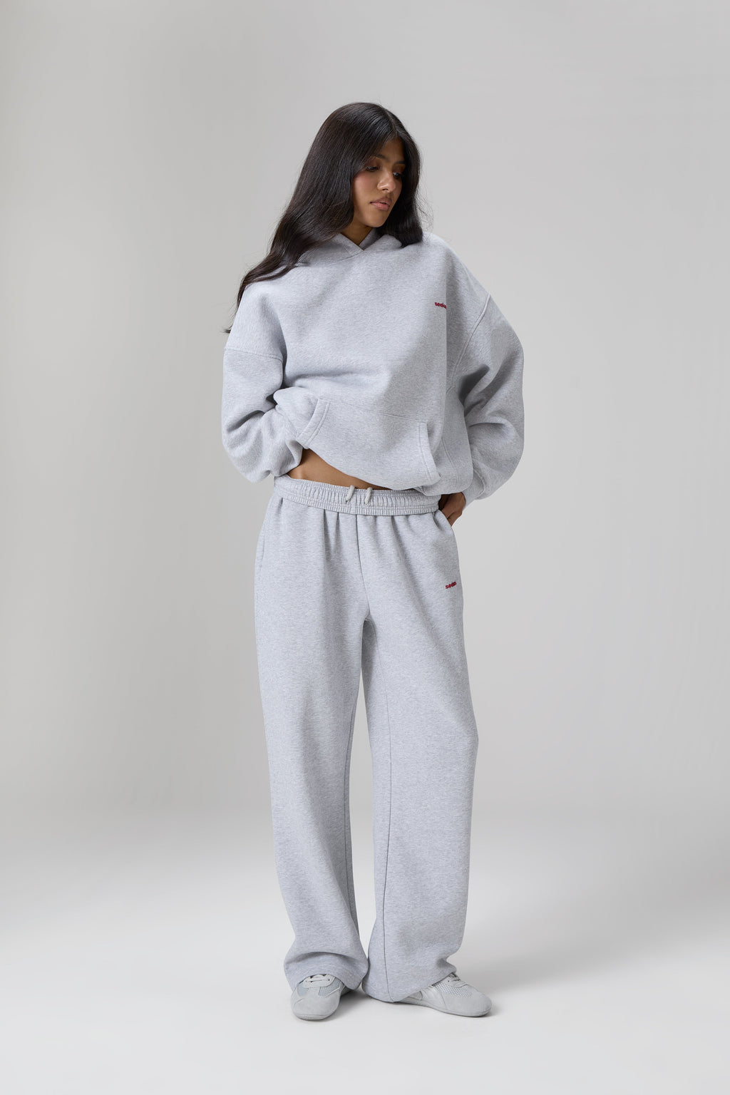 Klassische Wide-Leg-Sweathose in Grau meliert
