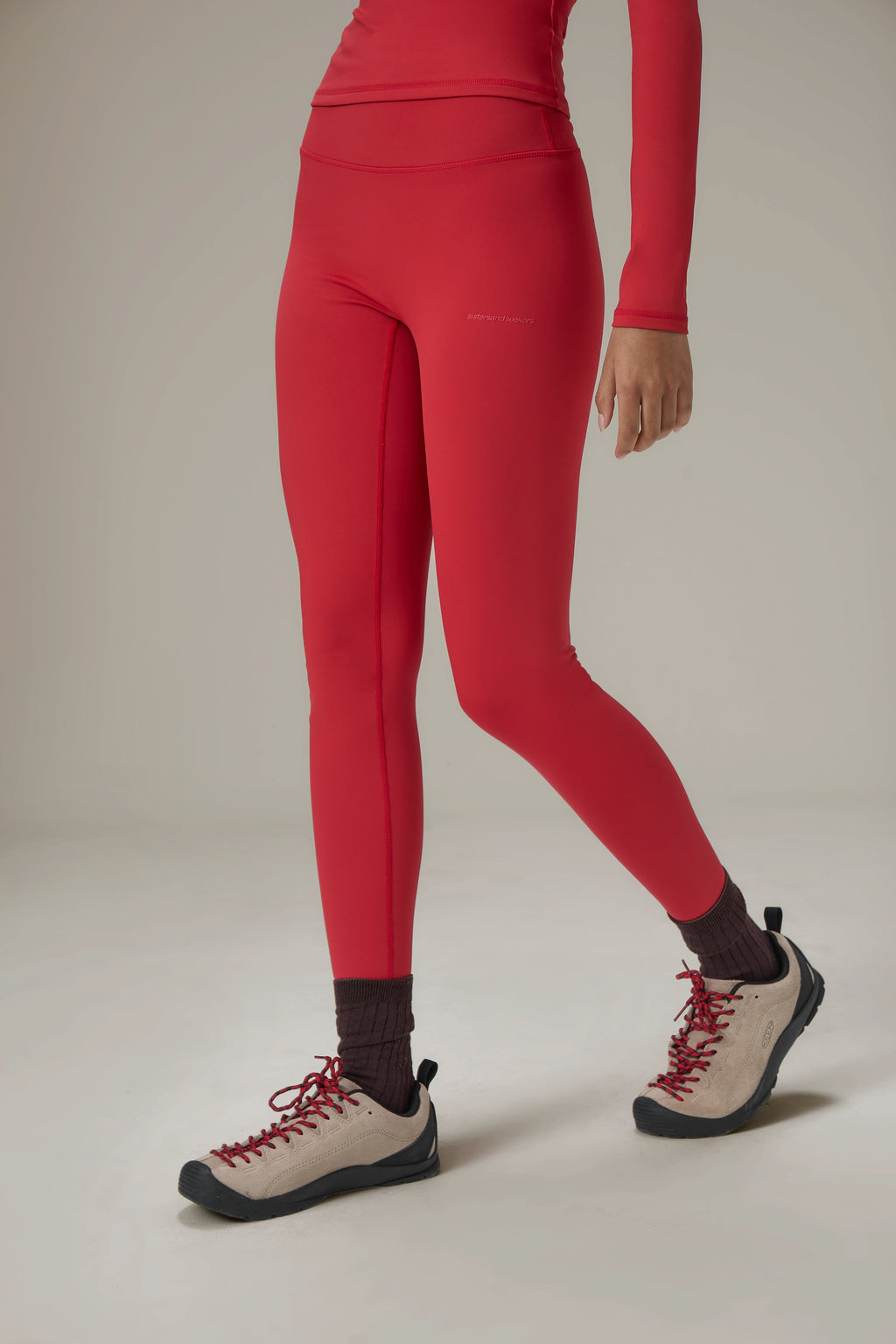 Mjuka aktiva tights i rött
