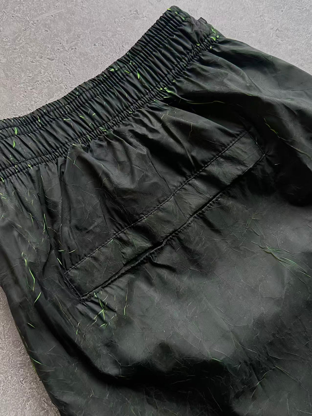 CRACKSHIFT SHORTS - Toxic Pulse