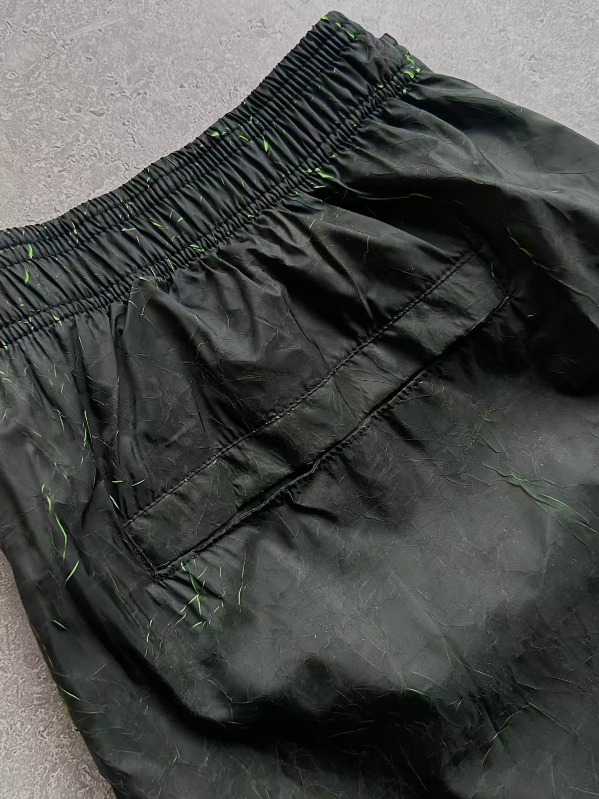 CRACKSHIFT SHORTS - Toxic Pulse
