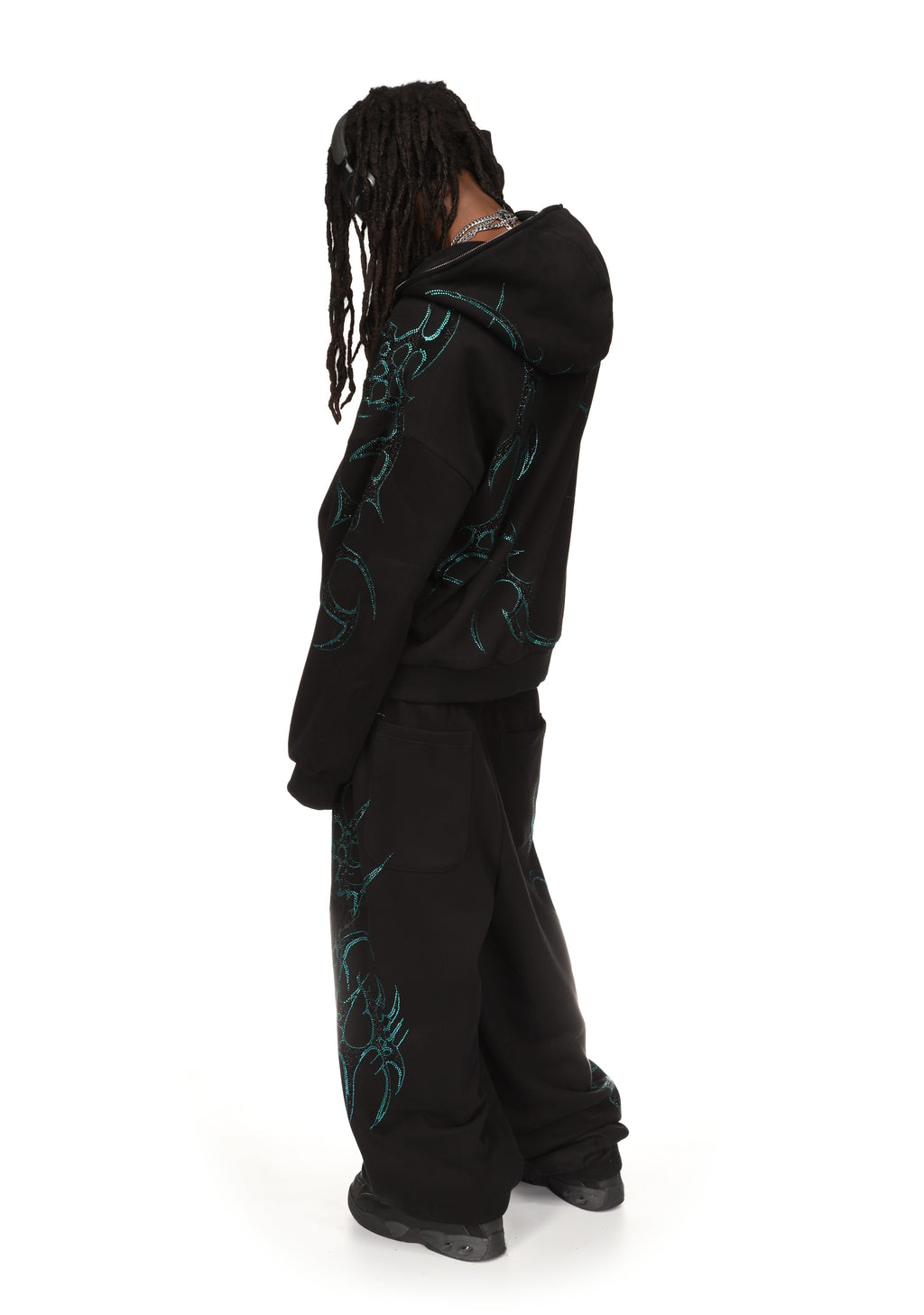 CRASH RHINESTONE OVERSIZED SWEATPANTS BLACK AND BLUE