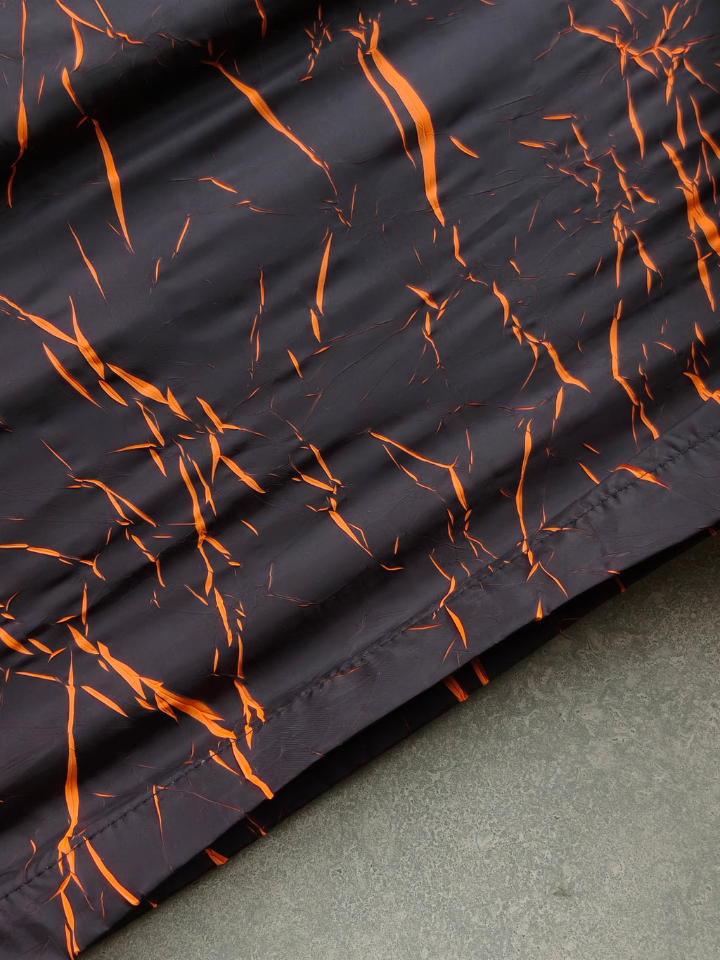 CRACKSHIFT SHORTS-Lava Rift