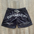 Pantaloncini in mesh con stampa deferente e coulisse
