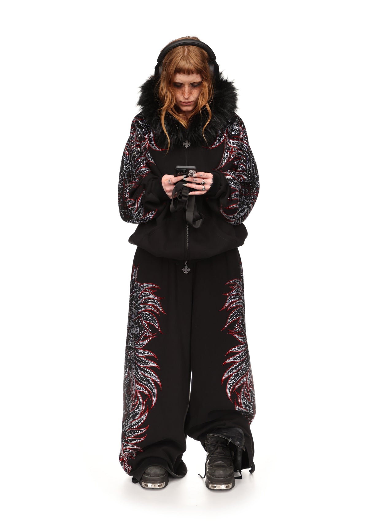 DUSK RHINESTONE OVERSIZED SWEATPANTS BLACK