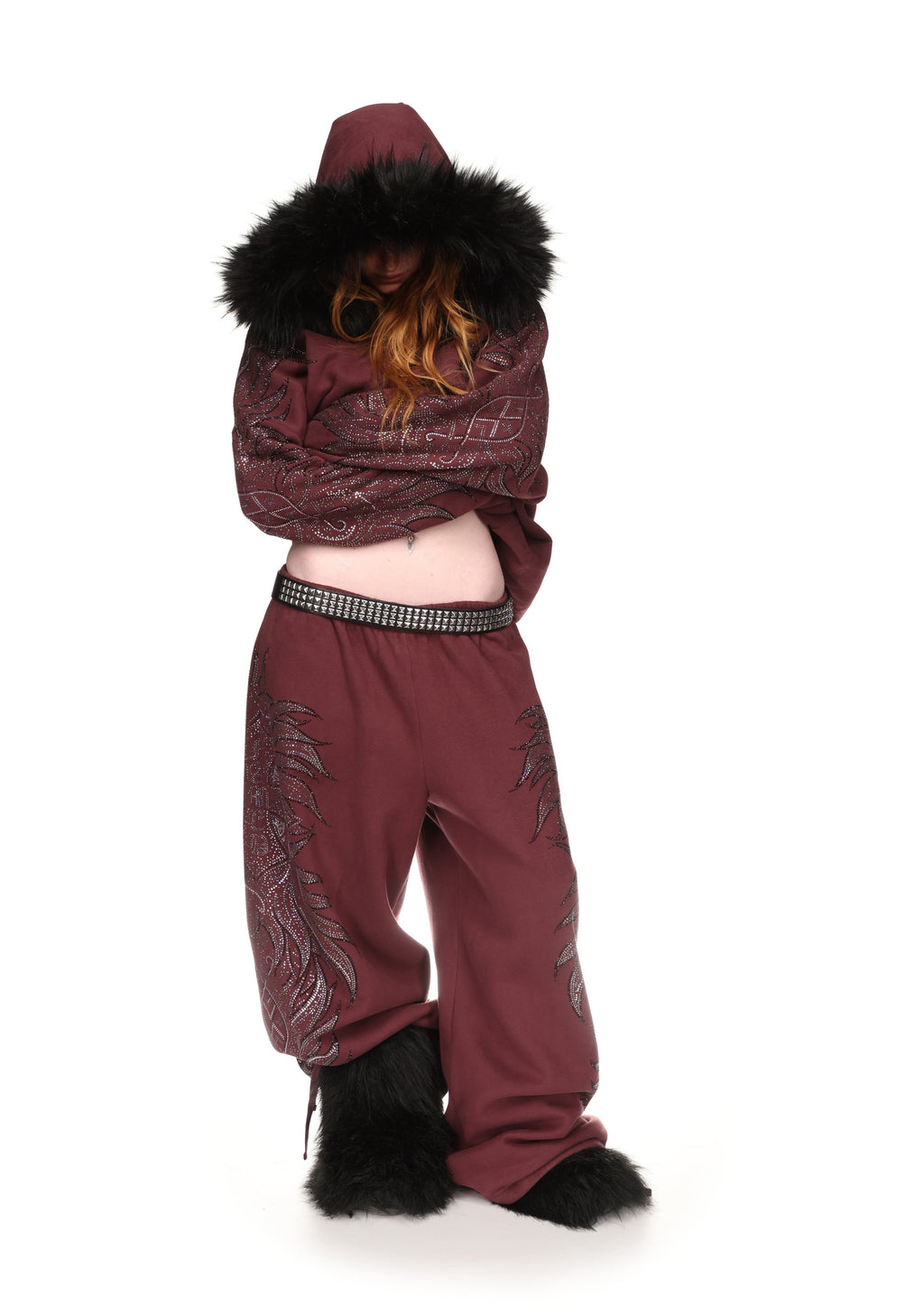 Pantaloni della tuta oversize con strass DUSK rosso scuro