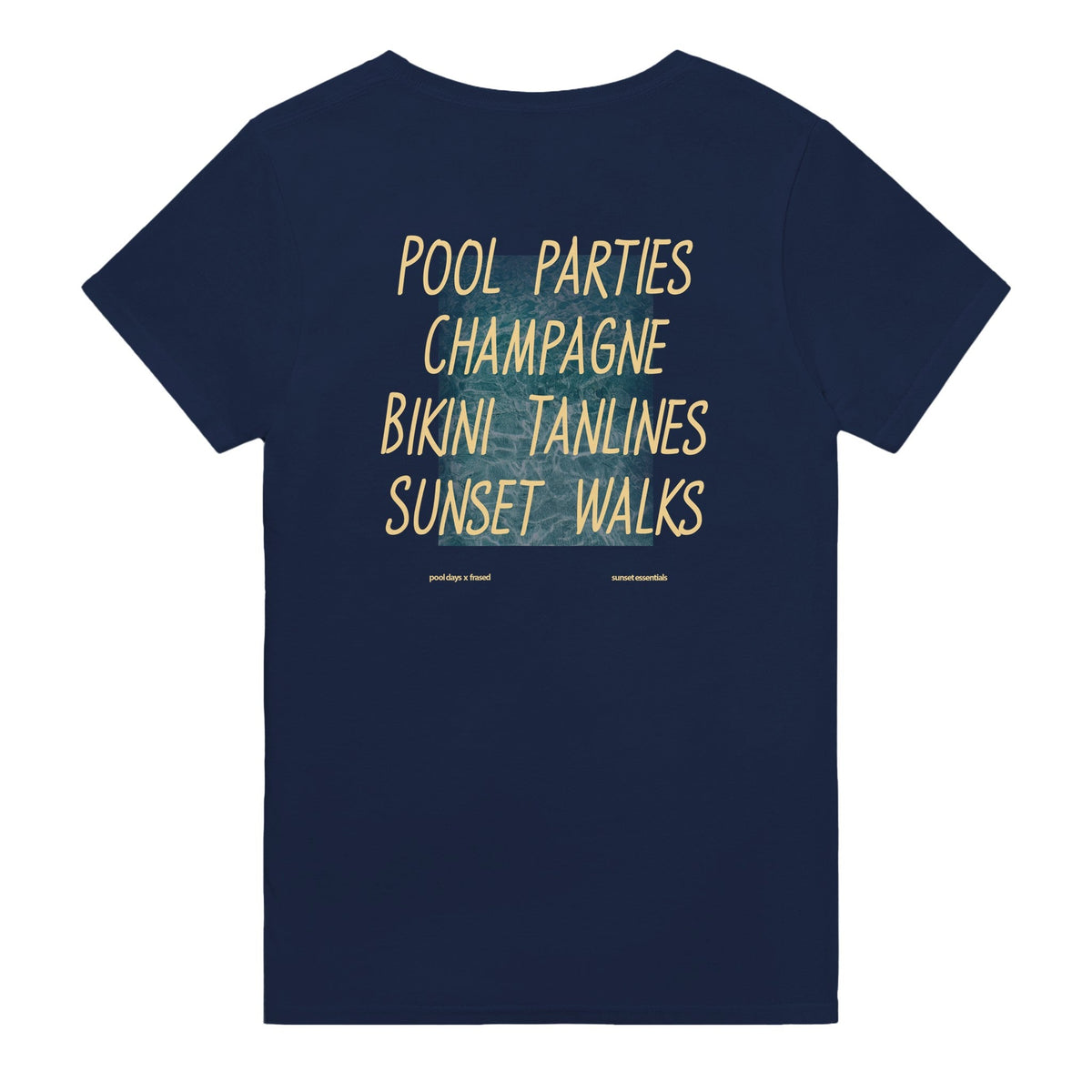 FESTE IN PISCINA. CHAMPAGNE. SEGNI DELL'ABBRONZATURA DA BIKINI. PASSEGGIATE AL TRAMONTO