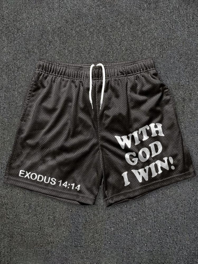 Casualowe krótkie spodenki z siateczki w stylu streetwear z nadrukiem With God I Win