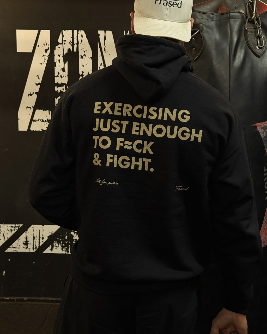 GERADE GENUG TRAINING FÜR SEX & KAMPF - HOODIE