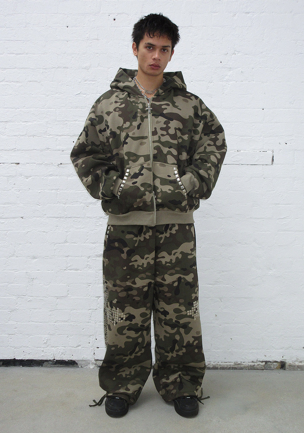 PANTALON DE JOGGING OVERSIZE À CLOUS FAITHFUL CAMOUFLAGE