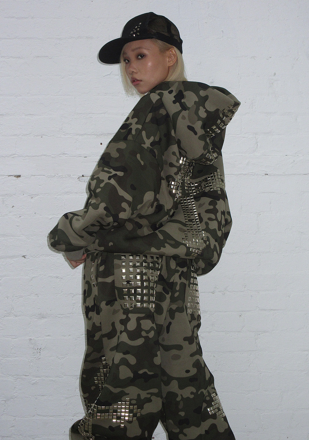 PANTALON DE JOGGING OVERSIZE À CLOUS FAITHFUL CAMOUFLAGE