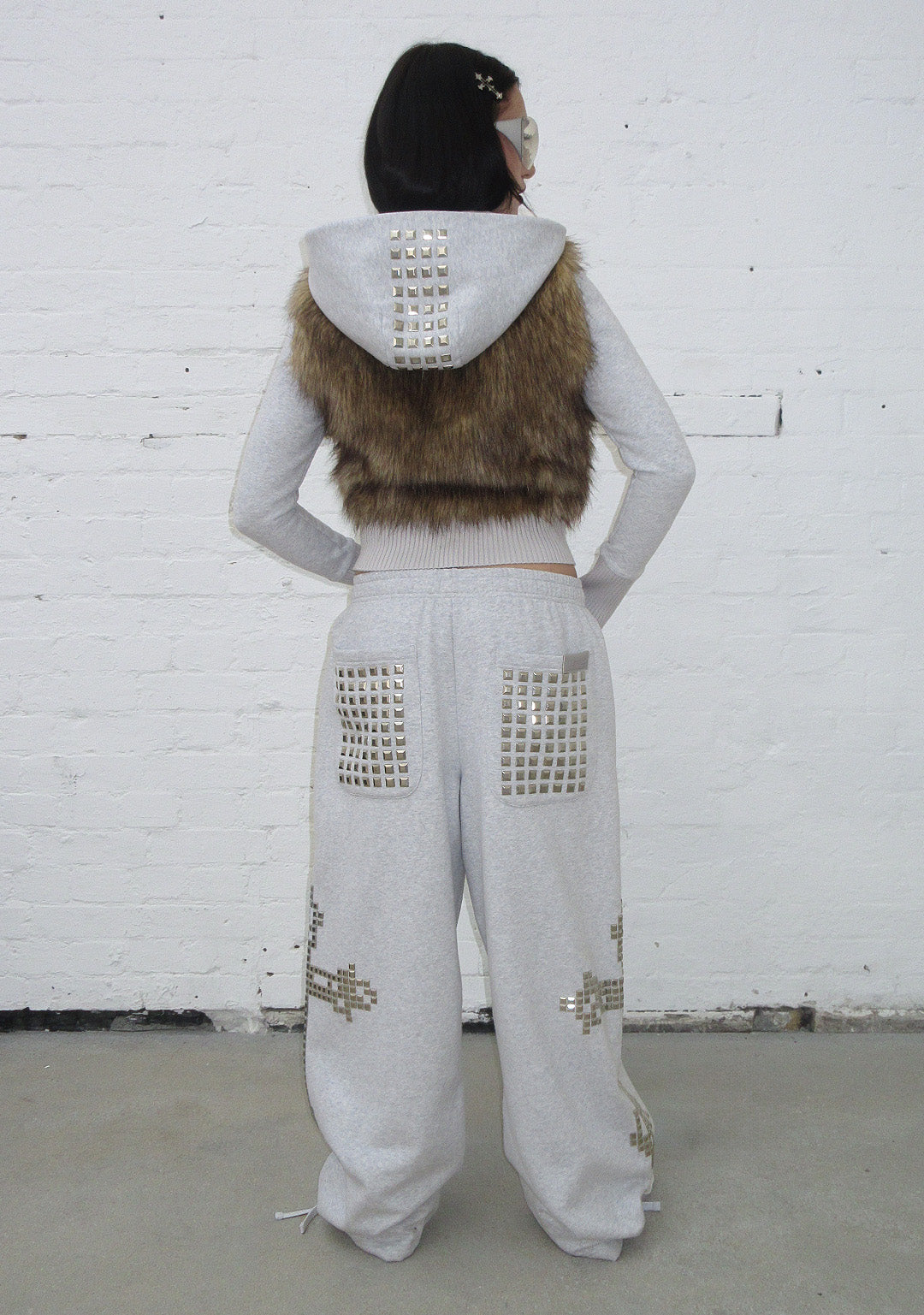 FAITHFUL oversized joggingbroek met studs gemêleerd GRIJS