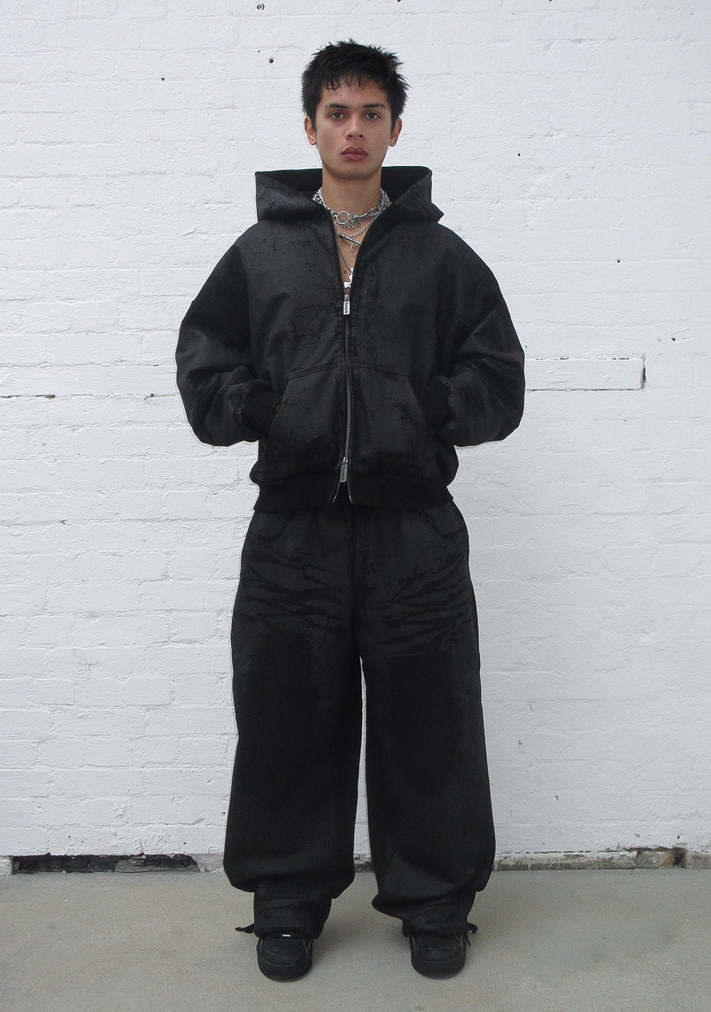 FAITHFUL ZIP-HOODIE IN LEDEROPTIK SCHWARZ