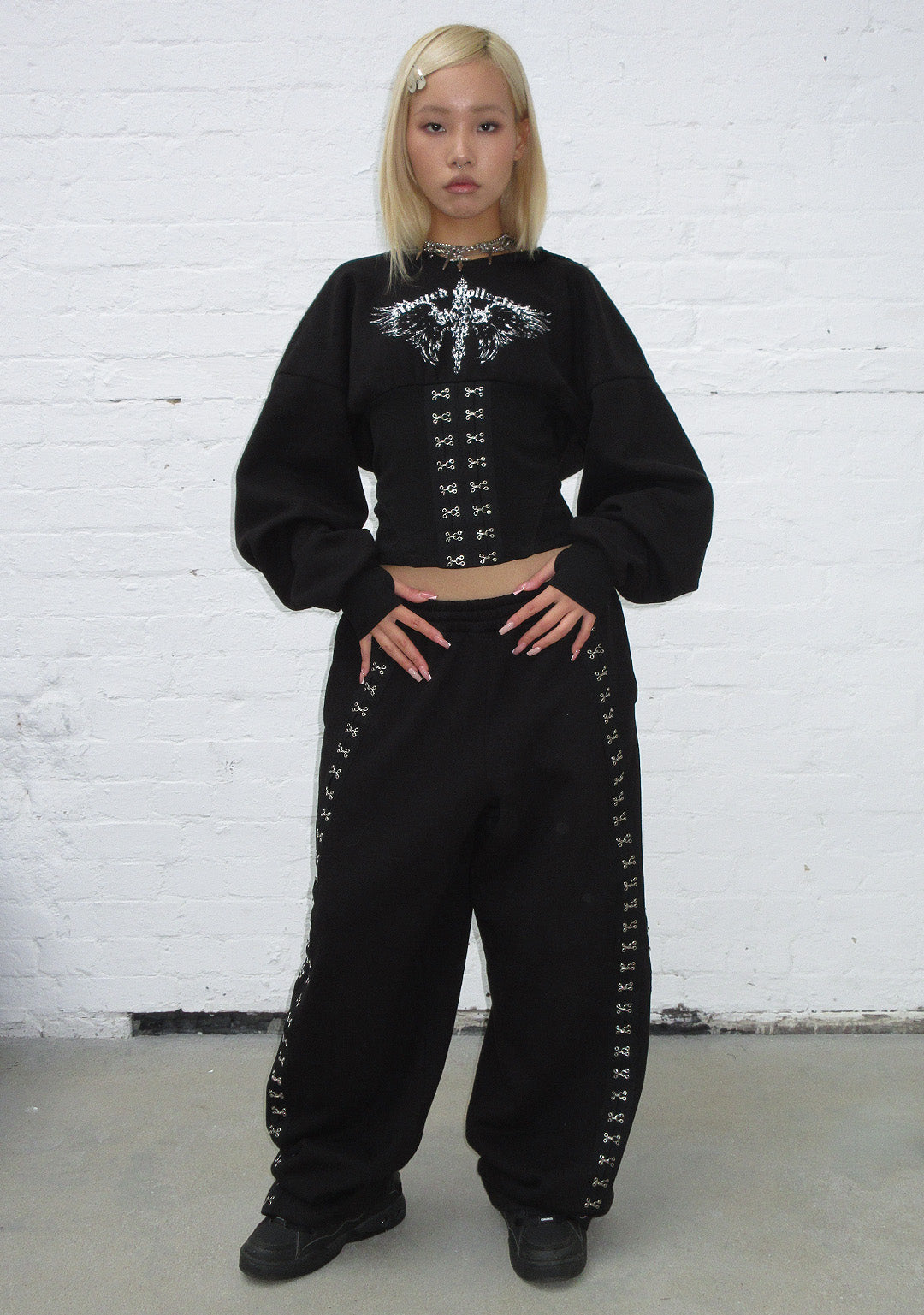 FALLEN HOOK AND EYE OVERSIZED SWEATPANTS BLACK