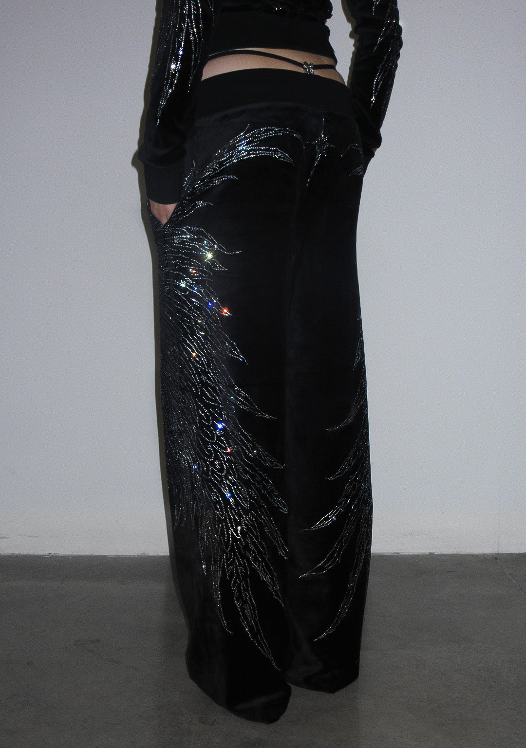 FALLEN RHINESTONE VELOUR-JOGGINGHOSE SCHWARZ