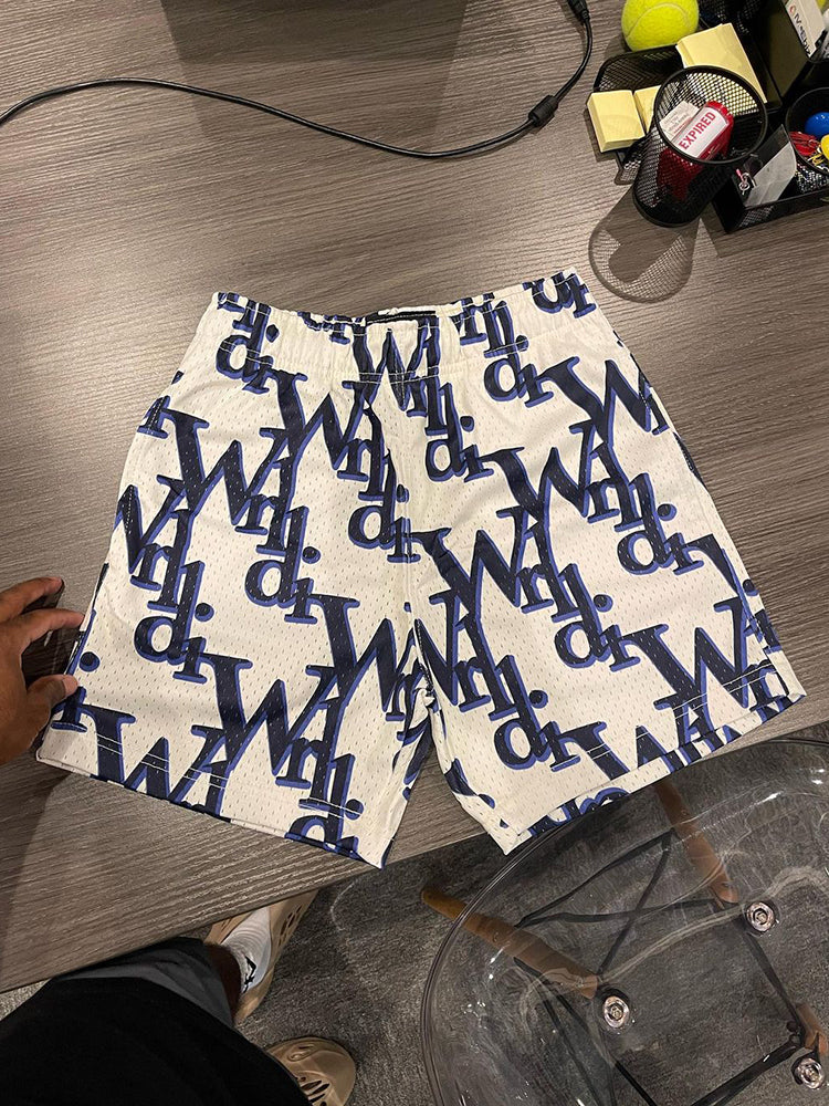 Lässige Mesh-Shorts mit Buchstaben-Print