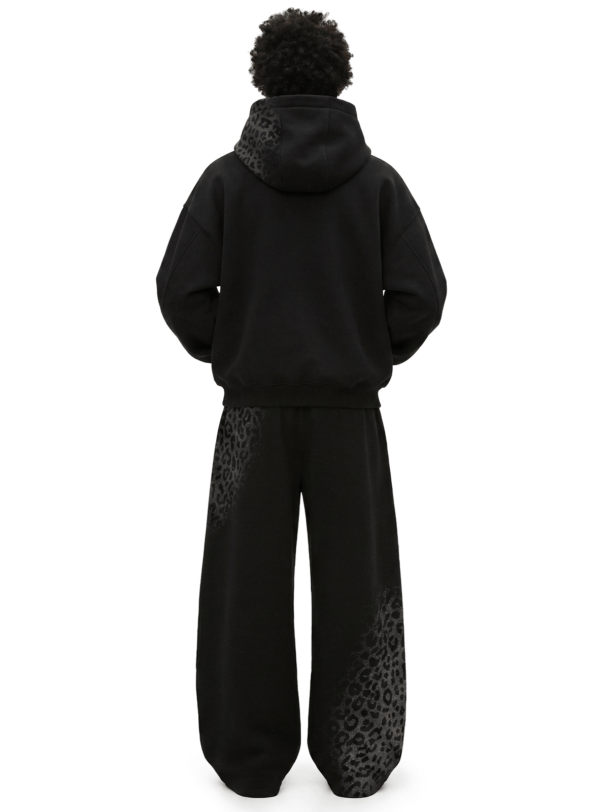 Übergroßer Hoodie, der soziale Ängste lindert