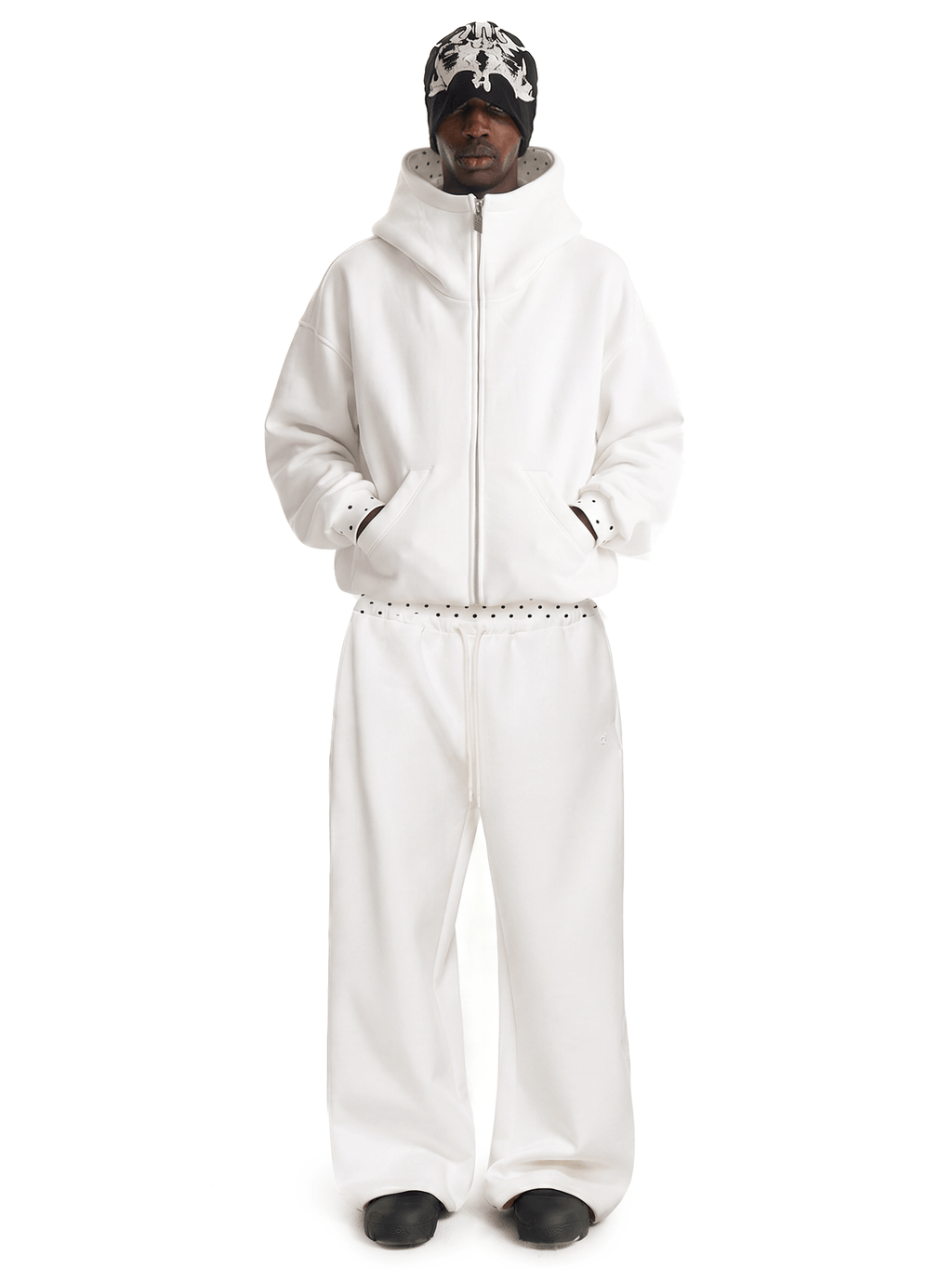 Übergroßer Hoodie, der soziale Ängste lindert