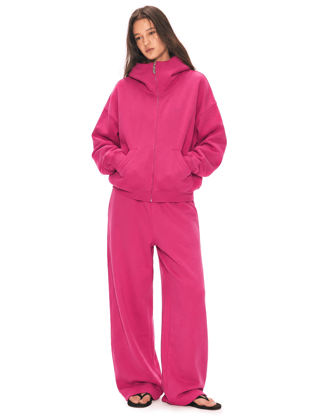 Übergroßer Hoodie, der soziale Ängste lindert