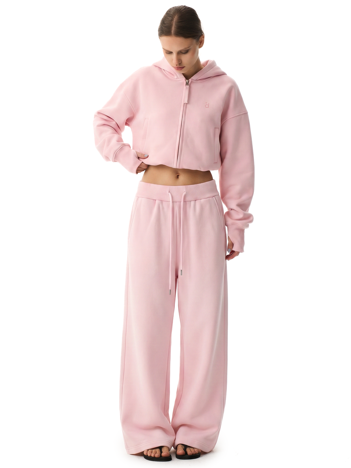 Sweat à capuche court Calm Essential