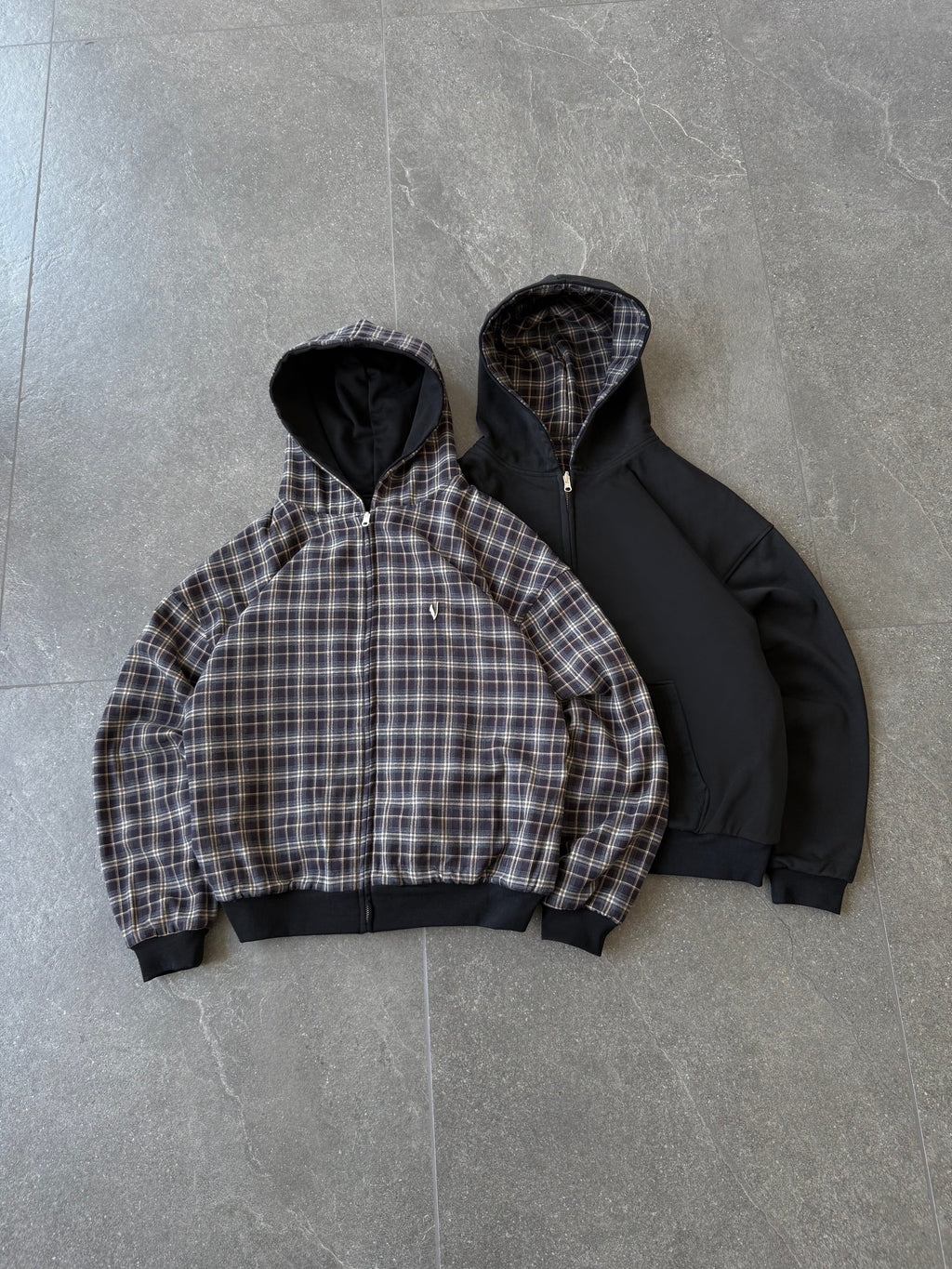 Omkeerbare geruite hoodie met rits V2（Zwart/Bruin）