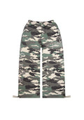 FERAL PANTALONES DEPORTIVOS OVERSIZE CON TACHUELAS, CAMUFLAJE