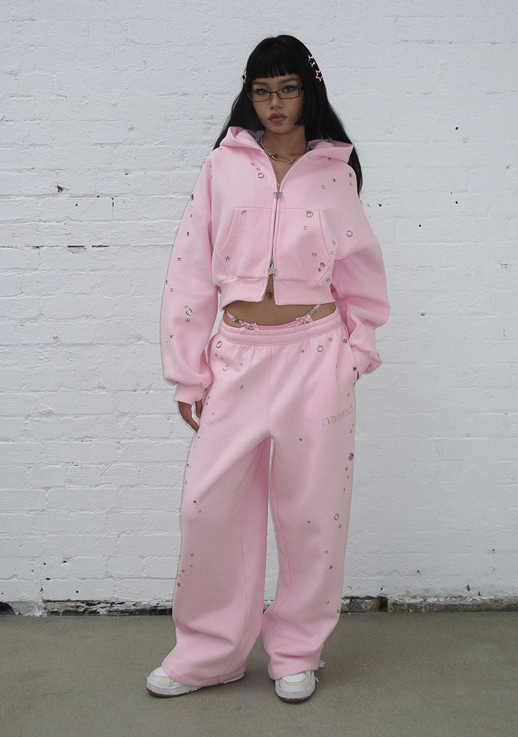 PANTALON DE JOGGING OVERSIZE À ŒILLETS GLITCH ROSE BÉBÉ