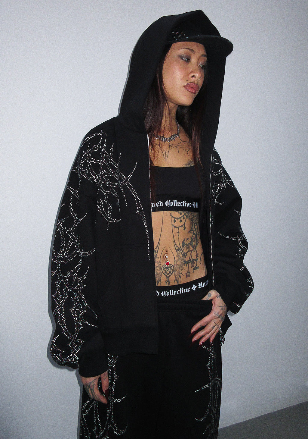 HAUNT STUDDED ZIP HOODIE BLACK