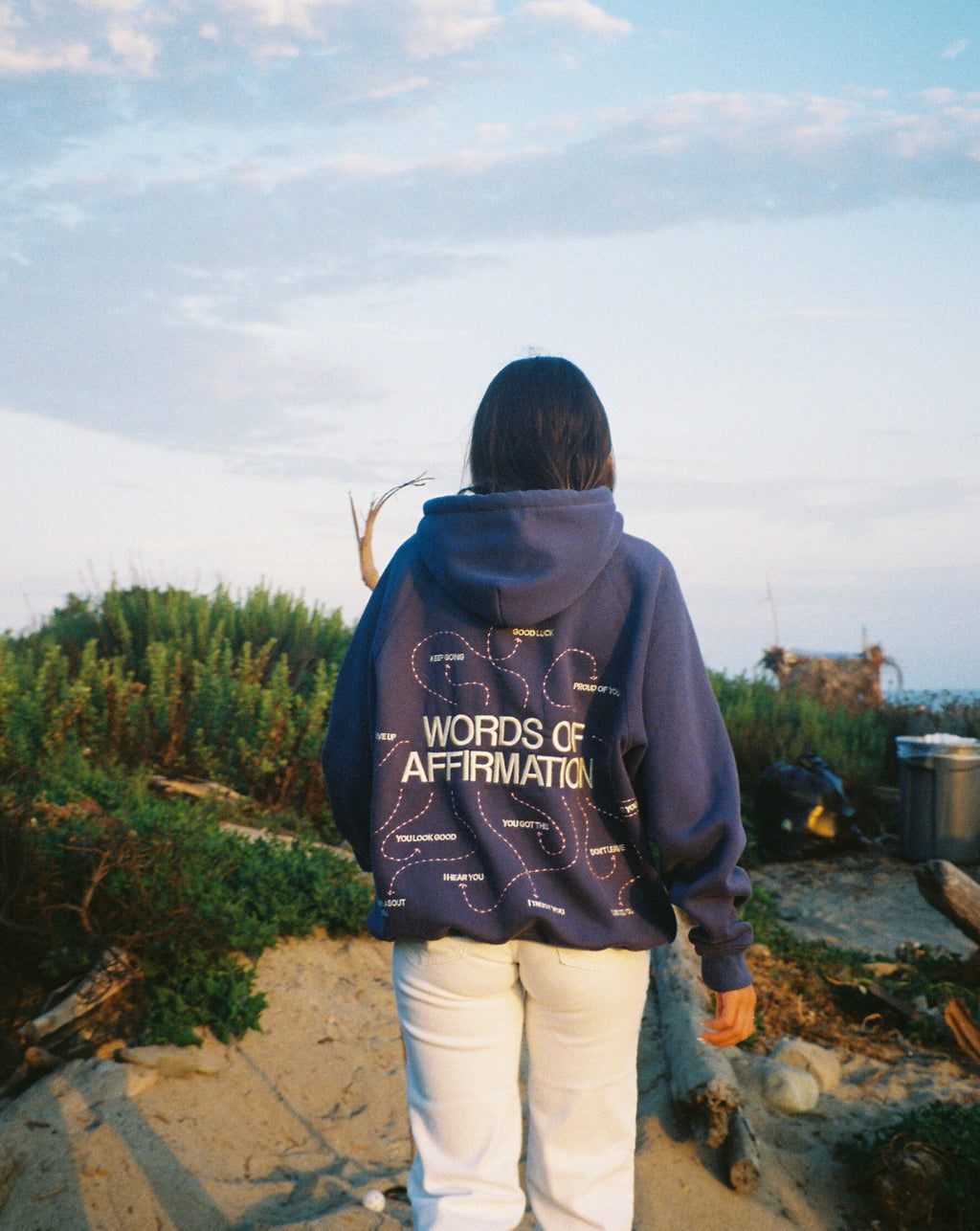 Sweat à capuche oversize « Words of Affirmation » en bleu