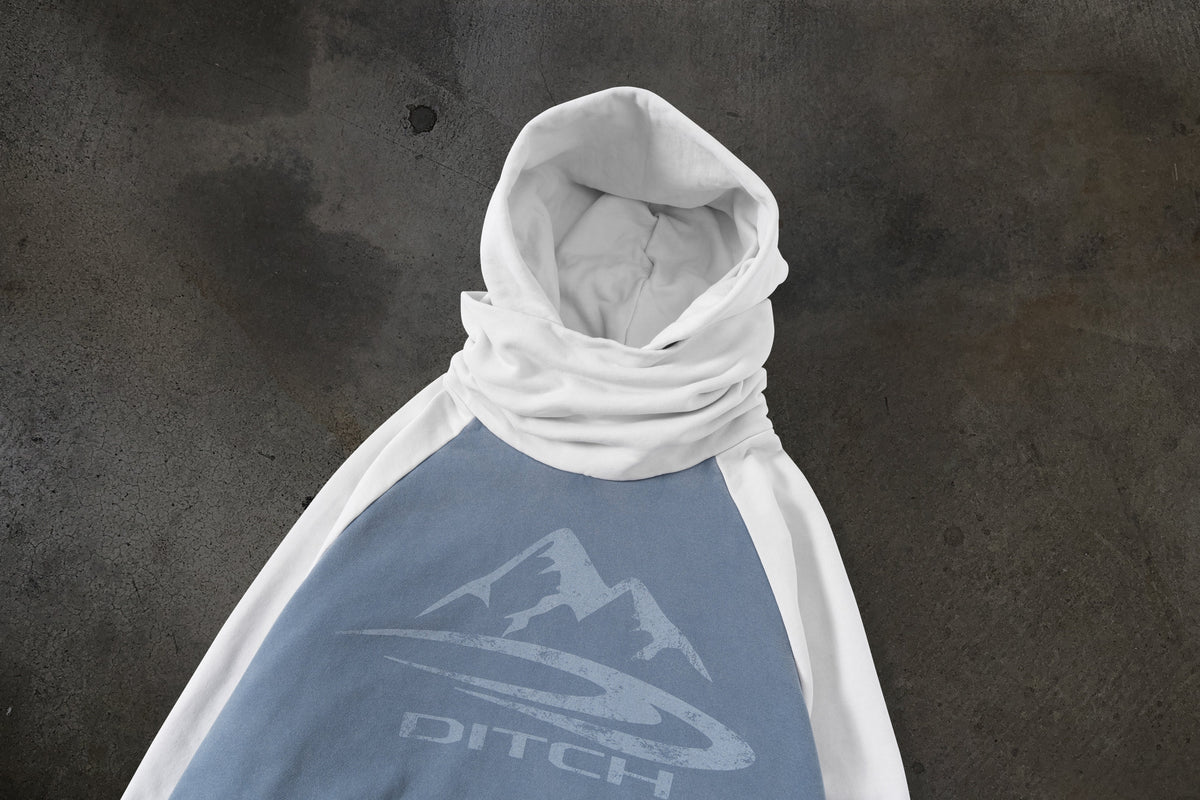 SUDADERA CON CAPUCHA Y MÁSCARA SUMMIT (PEDERNAL)
