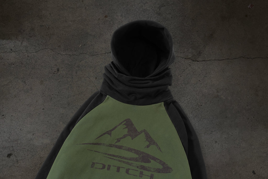 SUMMIT MASKED HOODIE (KIEFERNGRÜN)