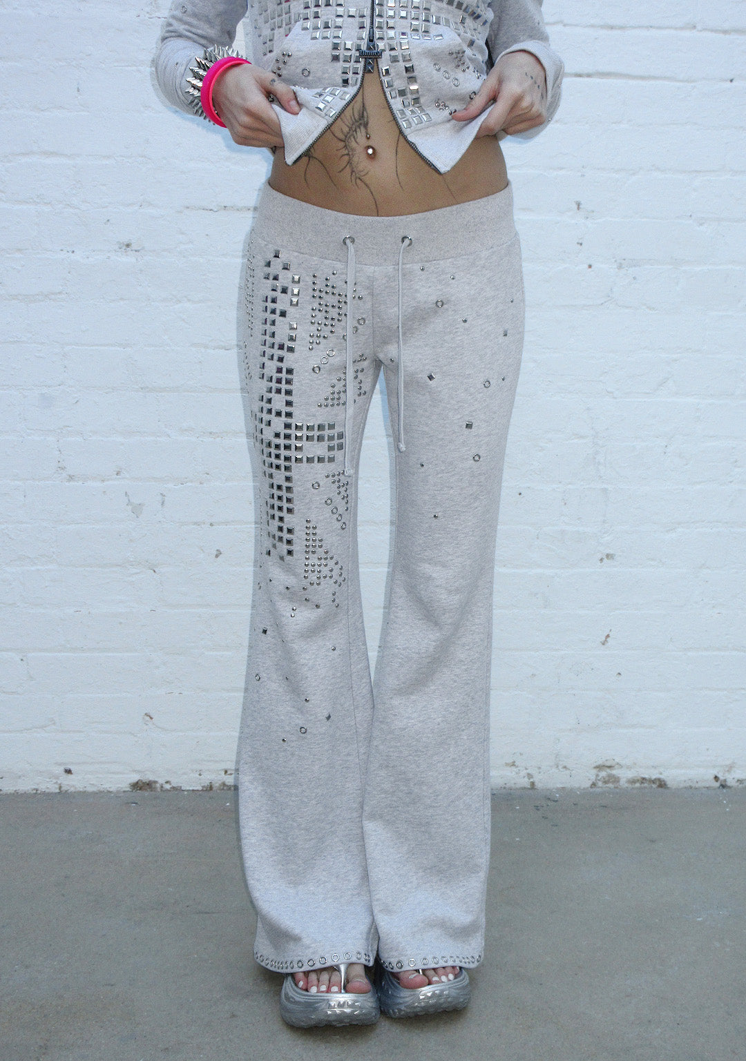 KNIGHT STUDDED GETAILLEERDE BROEK GREY MARL