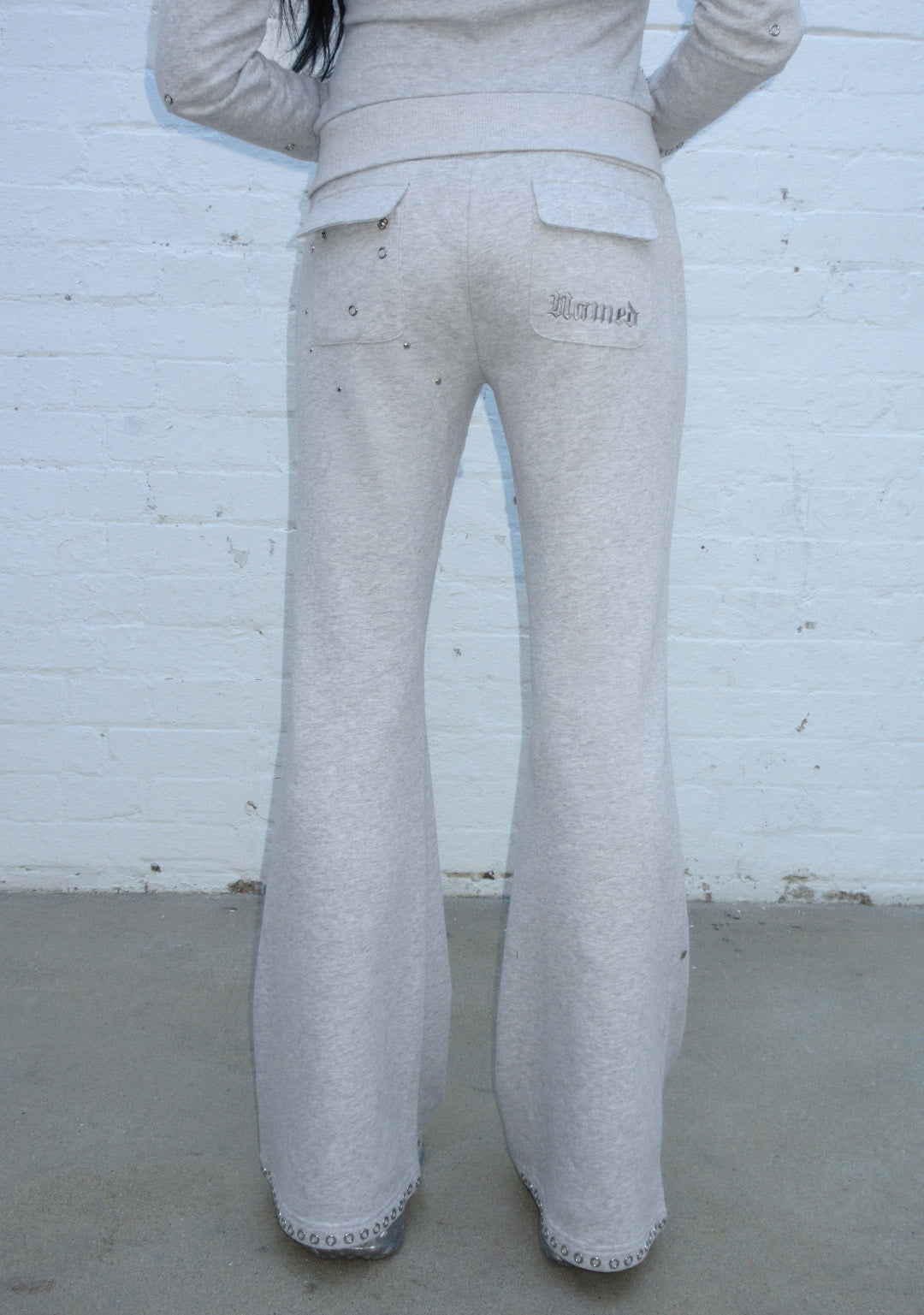 Pantaloni aderenti con borchie KNIGHT, grigio mélange