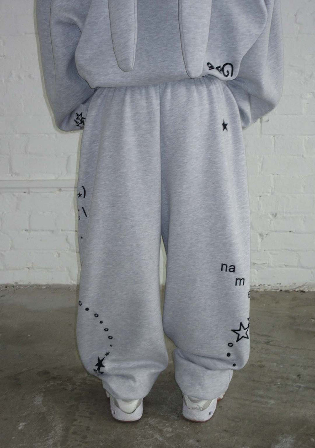 Pantaloni della tuta MALFUNCTION grigio mélange