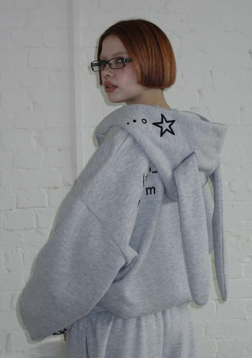 SWEAT À CAPUCHE ZIPPÉ MALFUNCTION BUNNY GRIS CHINÉ (OREILLES DÉTACHABLES)