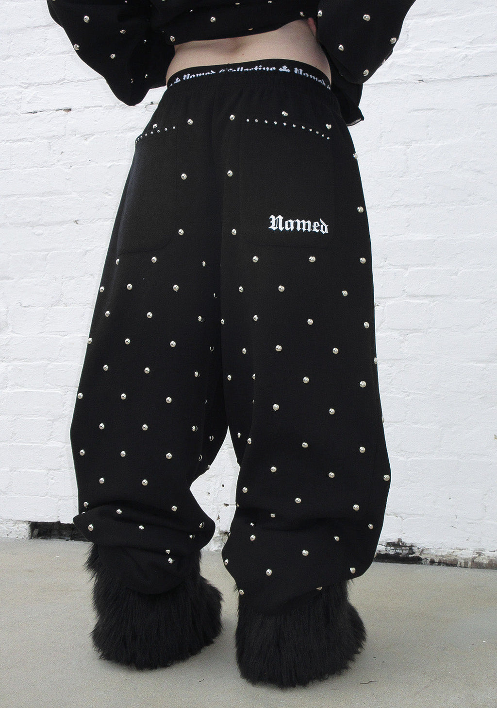 PANTALON DE JOGGING OVERSIZE À POIS ET CLOUS NOVA NOIR