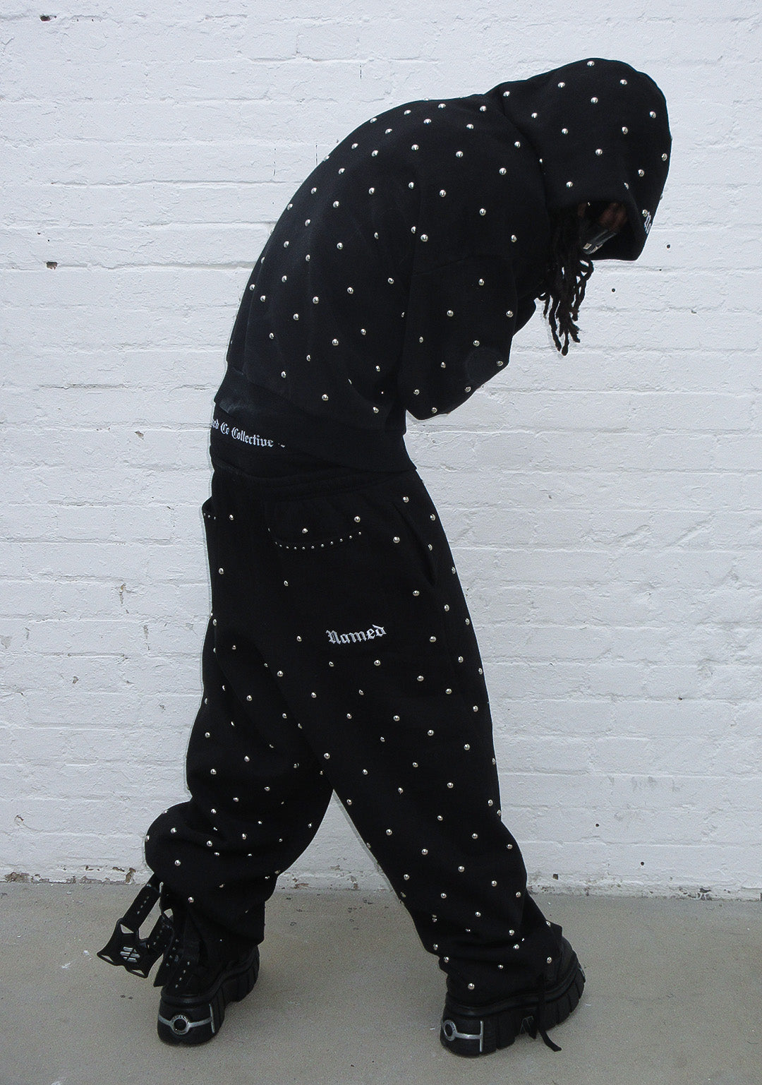 NOVA hoodie met rits en studs, polkadot, zwart