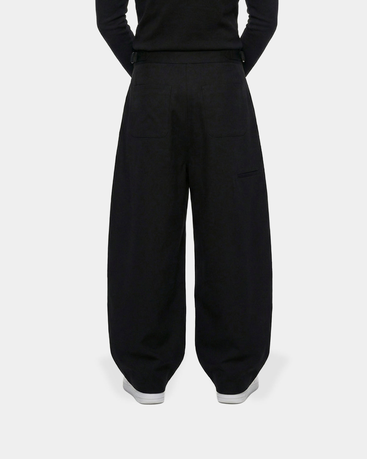 Classic Pleated Baggy Trousser